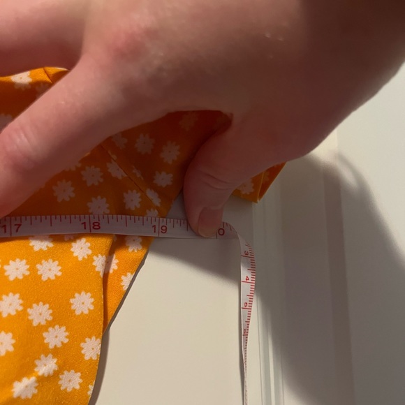 NWOT Yellow Floral Dress Size XL - Picture 9 of 9